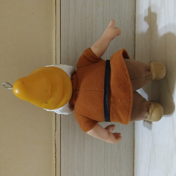 Vintage Disney Applause Snow White & The 7 Dwarfs "Doc" 6" Plush Figure - Picture 3 of 5